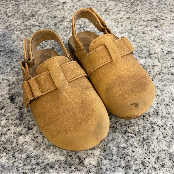 Cat & Jack baby shoe bundle size 5 - Picture 2 of 7